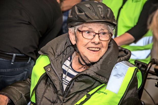 image_cont_2ec46d80417cb6127d204b82c387e433fe1d3ca8